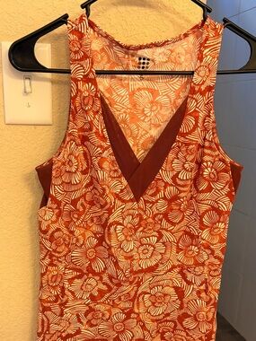 Title Nine Coral Floral Knit Top